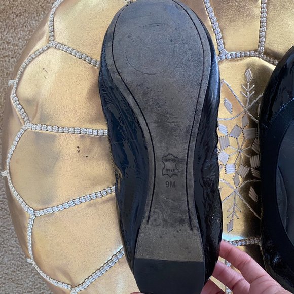 Tory Burch Black Patent Flats with Gold Logo - Picture 6 of 6